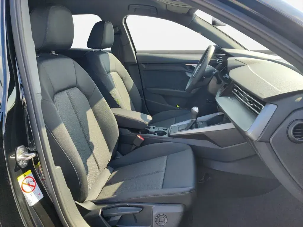 Neu Audi A3 Advanced 150 PS (110 kW) 2026 Brillantschwarz Limousine