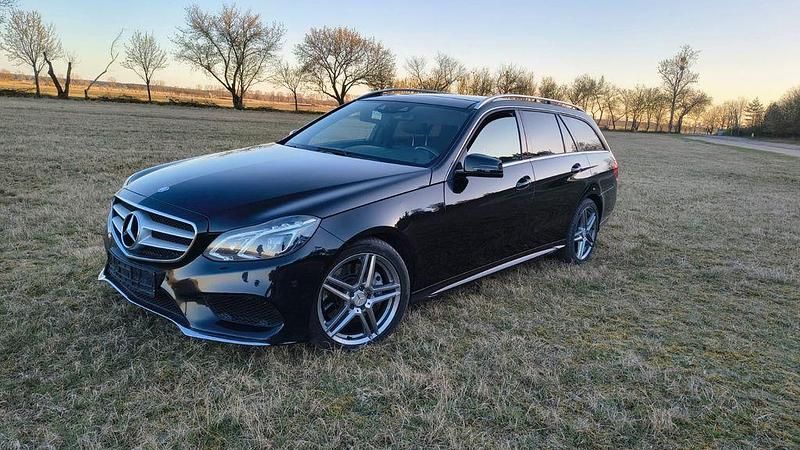 Gebraucht Mercedes E350 Avantgarde 252 PS (185 kW) 2013 Schwarz Limousine