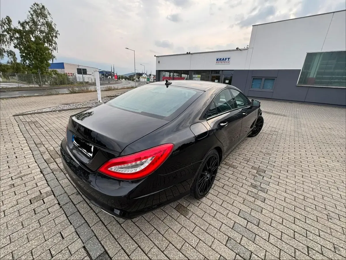 Gebraucht Mercedes CLS500 407 PS (299 kW) 2011 Schwarz Coupé