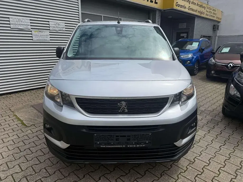 Gebraucht Peugeot Rifter Active 131 PS (96 kW) 2020 Grau Van / Kleinbus