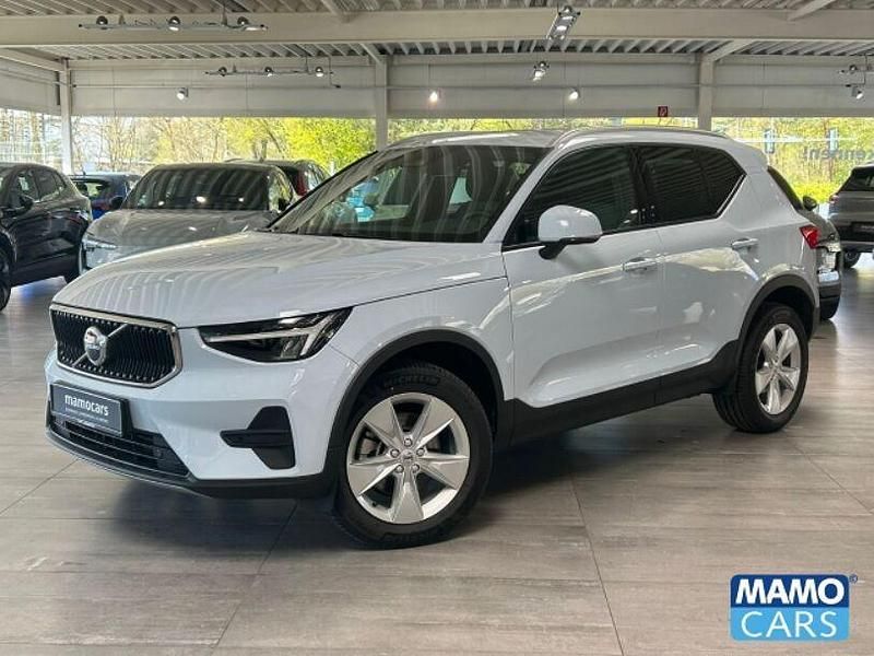 Gebraucht Volvo XC40 Core 163 PS (119 kW) 2025 Blau SUV