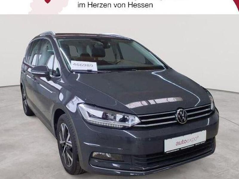 Gebraucht VW Touran Highline 150 PS (110 kW) 2022 Uranograu Van / Kleinbus