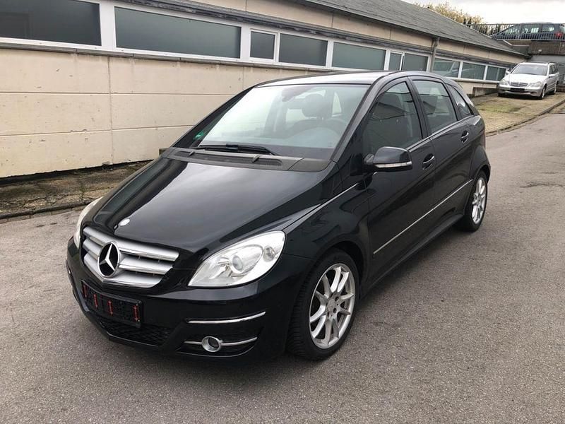 Schwarz Gebraucht 2009 Mercedes B170 Van / Kleinbus | 4.999 € (Guter Preis) - Bild 1/4