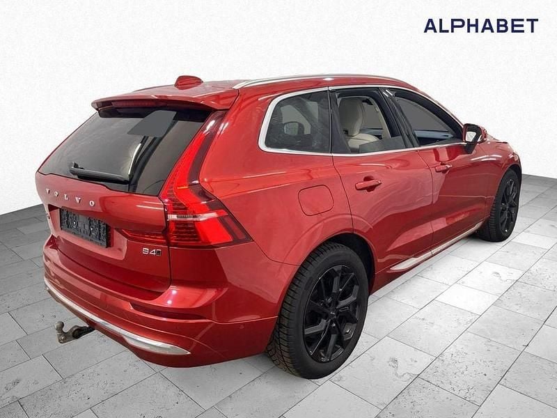 Gebraucht Volvo XC60 Plus 197 PS (144 kW) 2023 Fusion red metallic SUV