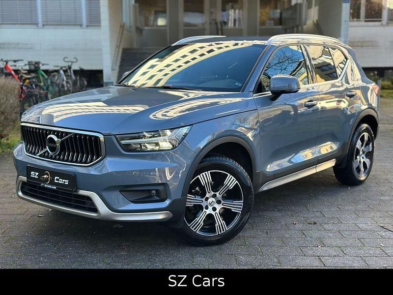 Grau Gebraucht 2020 Volvo XC40 Inscription SUV | 20.700 € (Fairer Preis) - Bild 1/4