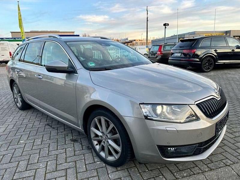 Gebraucht Skoda Octavia Elegance 180 PS (132 kW) 2014 Beige Kleinwagen