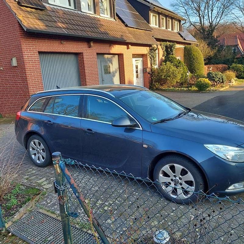Gebraucht Opel Insignia Edition 140 PS (102 kW) 2009 Blau Kombi