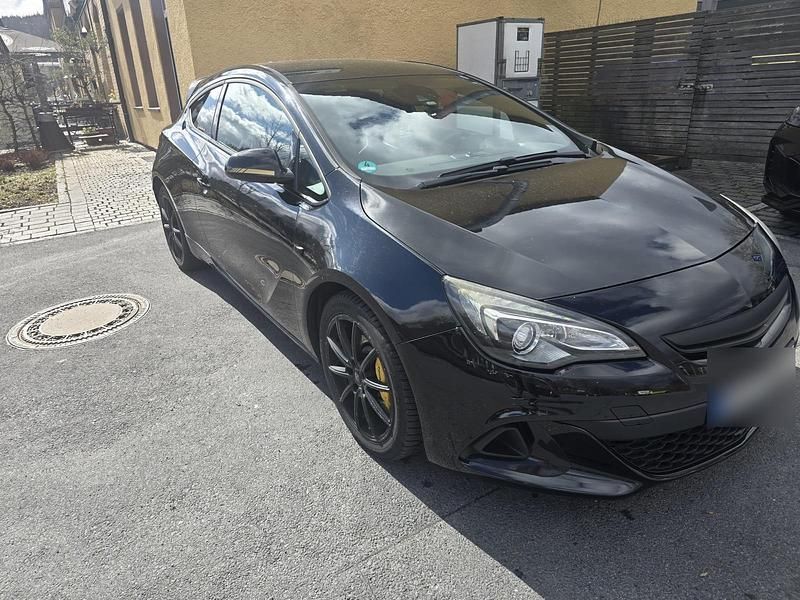 Używany Opel Astra OPC 280 KM (205 kW) 2017 Czarny Coupe