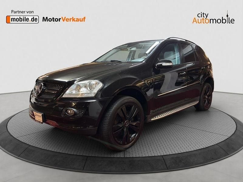 Gebraucht Mercedes ML320 224 PS (164 kW) 2006 Obsidianschwarz  metalliclack (metallic) SUV