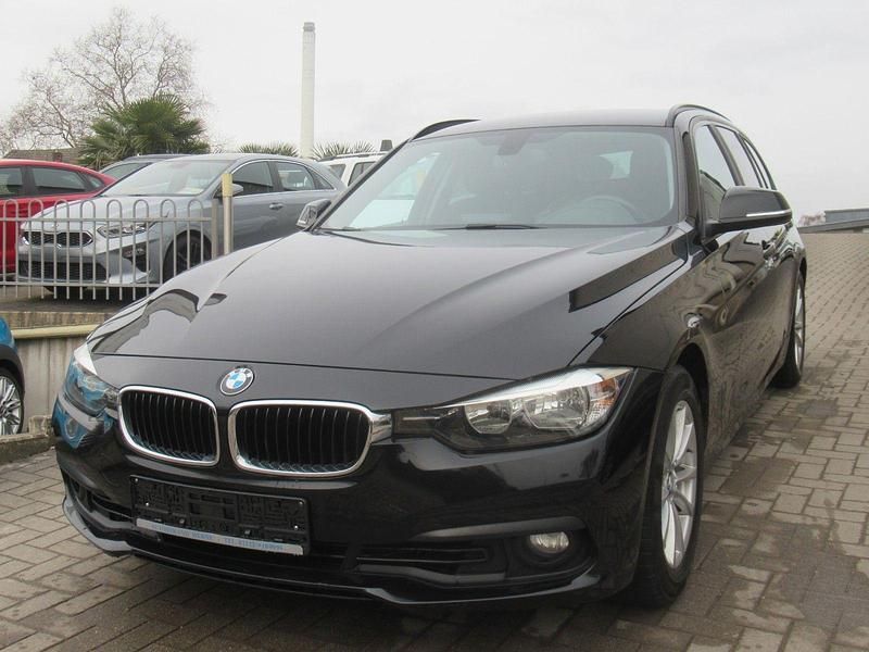Gebraucht BMW 320 Advantage 184 PS (135 kW) 2016 Schwarz Kombi
