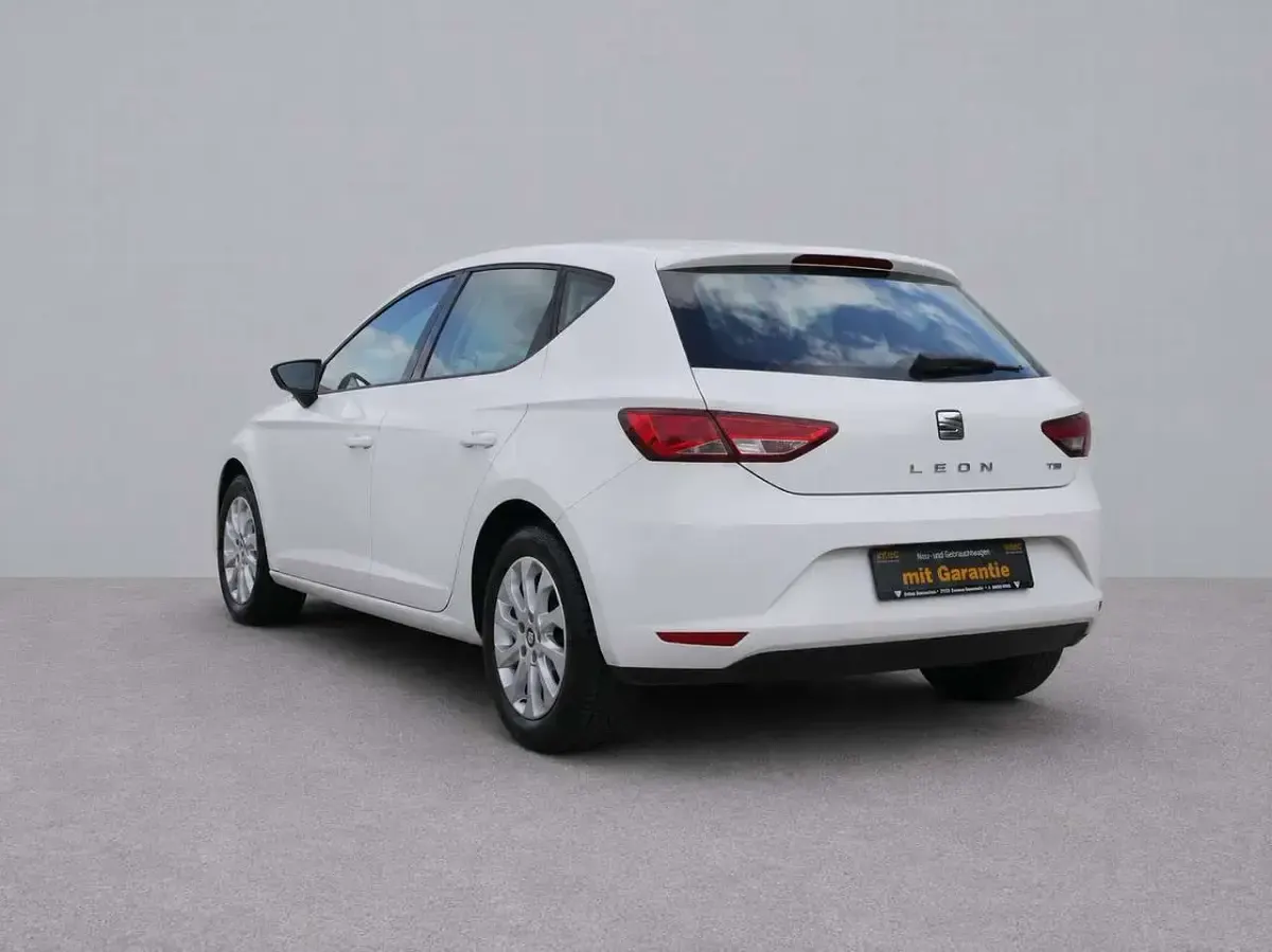 Gebraucht Seat Leon Style 110 PS (80 kW) 2016 "candy" weiss Kleinwagen