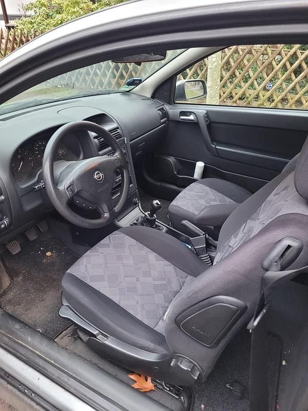 Gebraucht Opel Astra 75 PS (55 kW) 1998 Silber Coupé