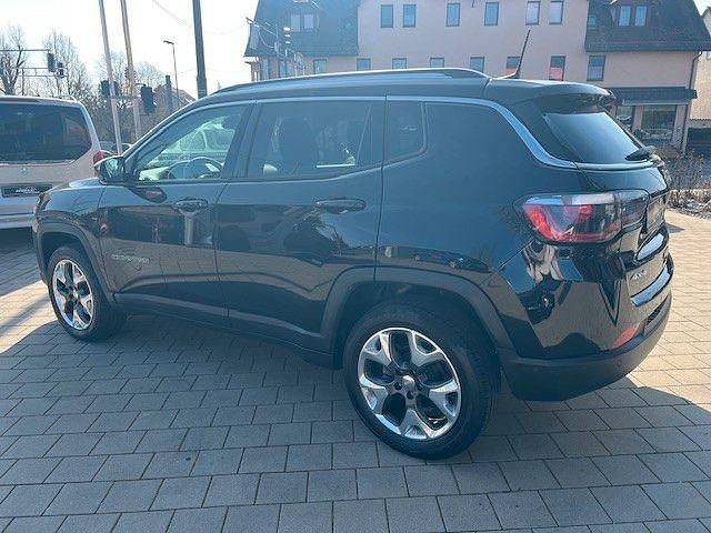 Gebraucht Jeep Compass Limited 170 PS (125 kW) 2019 Schwarz SUV