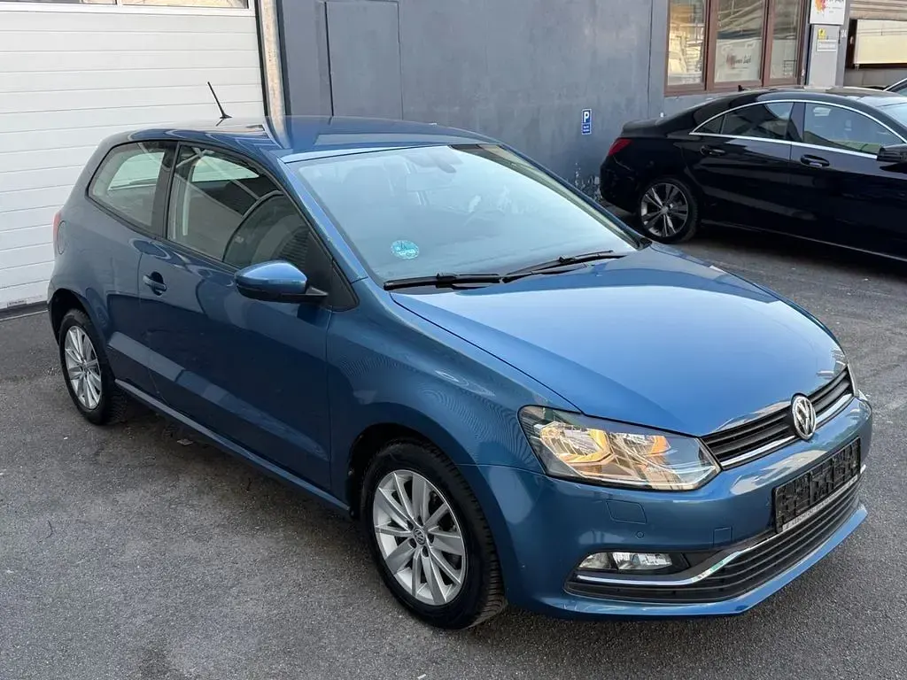 Gebraucht VW Polo Comfortline 90 PS (66 kW) 2016 Blau