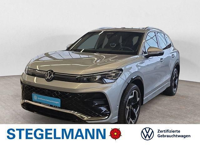 Oyster silver metallic Gebraucht 2025 VW Tiguan R-line SUV | 43.770 € (Fairer Preis) - Bild 1/4