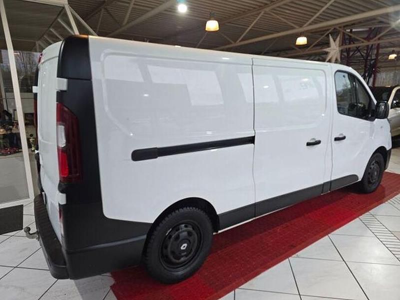 Gebraucht Renault Trafic 121 PS (88 kW) 2019 Weiß Van / Kleinbus