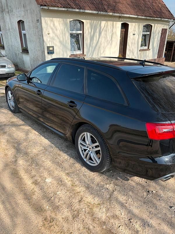 Gebraucht Audi A6 Comfort 313 PS (230 kW) 2014 Schwarz Kombi