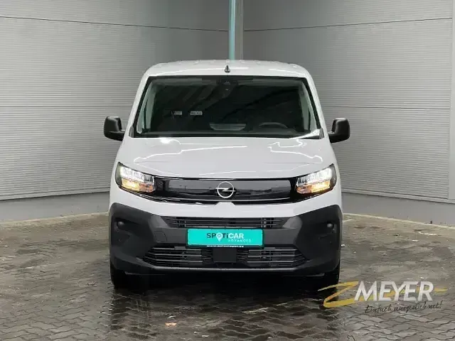 Neu Opel Combo 102 PS (75 kW) 2025 Weiß Van / Kleinbus