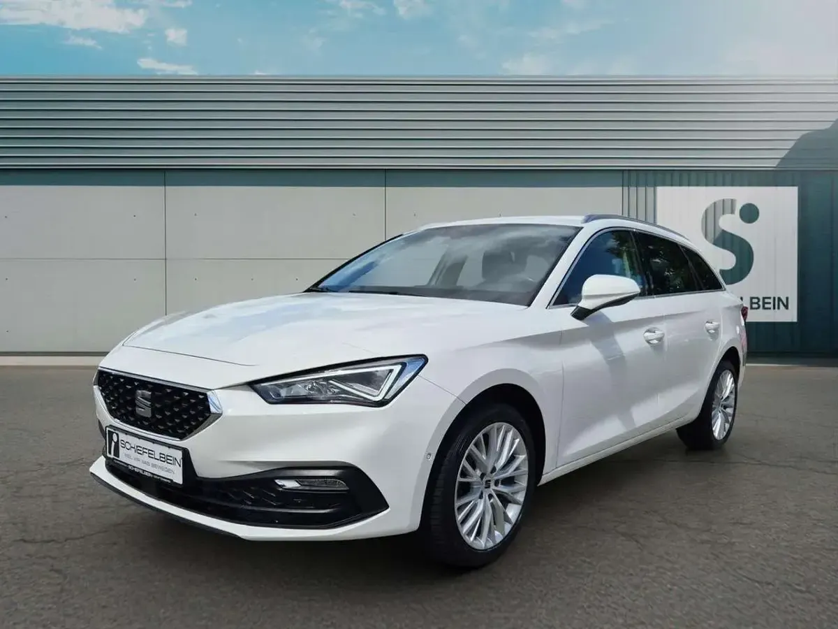 Gebraucht Seat Leon 131 PS (96 kW) 2021 "candy" weiss Limousine