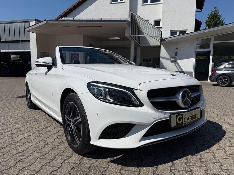 Polarweiss unilack Gebraucht 2021 Mercedes C200 Cabrio | 29.990 € (Guter Preis) - Bild 1/4
