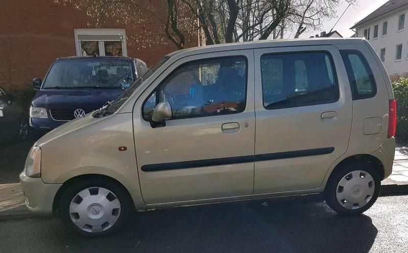 Gebraucht Opel Agila 75 PS (55 kW) 2005 Gold Van / Kleinbus