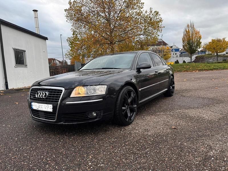 Schwarz Gebraucht 2006 Audi A8 Limousine | 3.750 € (Fairer Preis) - Bild 1/4