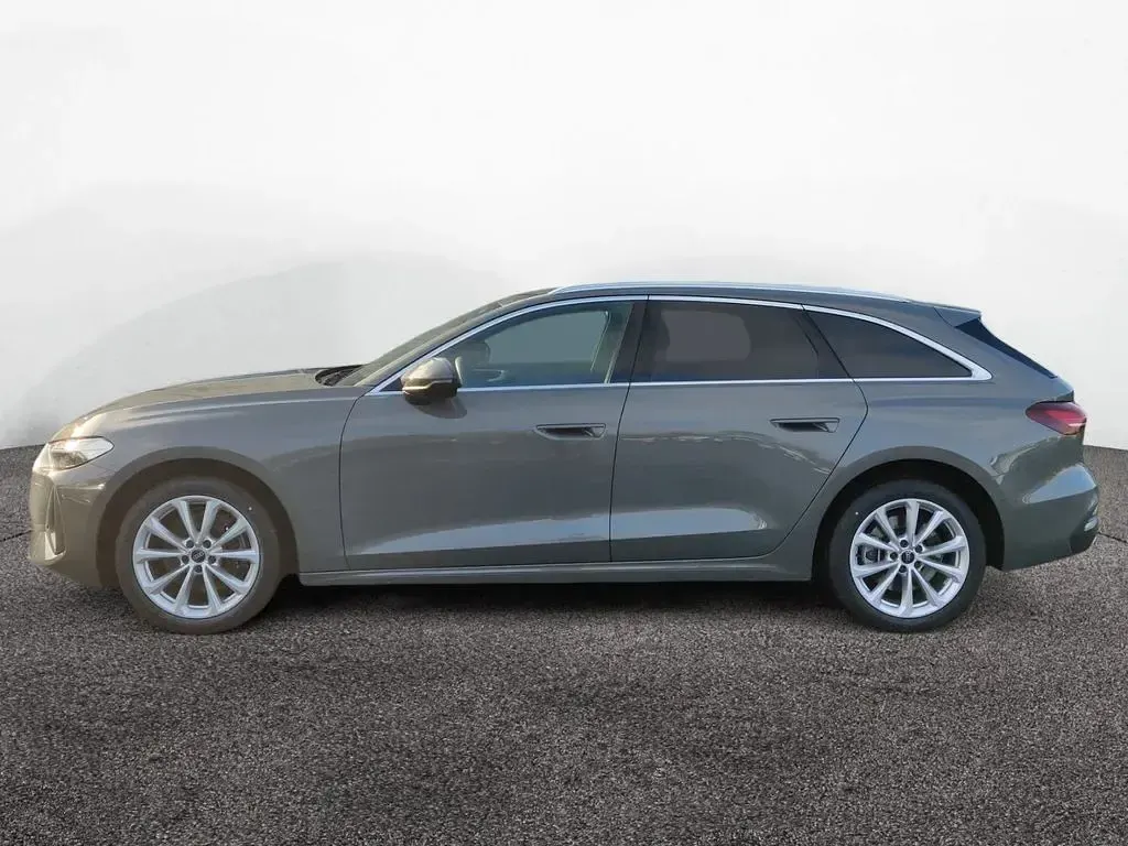 Second-hand Audi A5 Sport 204 CP (150 kW) 2025 Gri Break