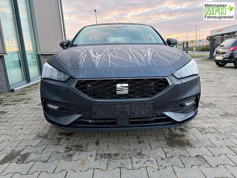 Neu Seat Leon Style 150 PS (110 kW) 2025 Wählbar Limousine