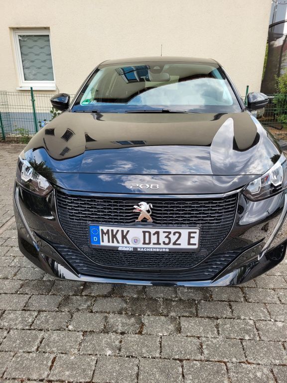 Schwarz Gebraucht 2022 Peugeot e-208 Allure Kleinwagen | 22.222 € (Teuer) - Bild 1/4