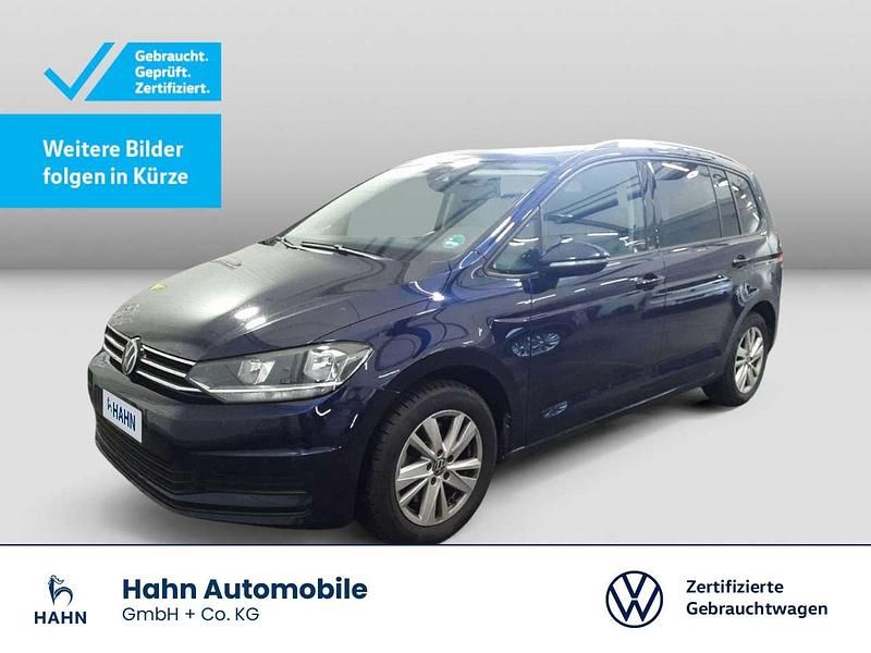 Blau Gebraucht 2024 VW Touran Comfortline Van / Kleinbus | 33.930 € (Fairer Preis) - Bild 1/3