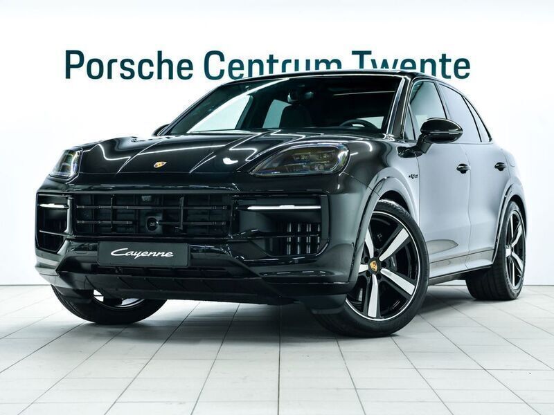Gebraucht Porsche Cayenne 470 PS (345 kW) 2025 Schwarz SUV