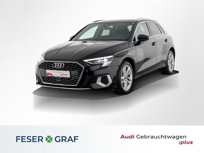 Mythosschwarz metallic Gebraucht 2022 Audi A3 Sportback e-tron Ambiente Limousine | 27.669 € (Fairer Preis) - Bild 1/4