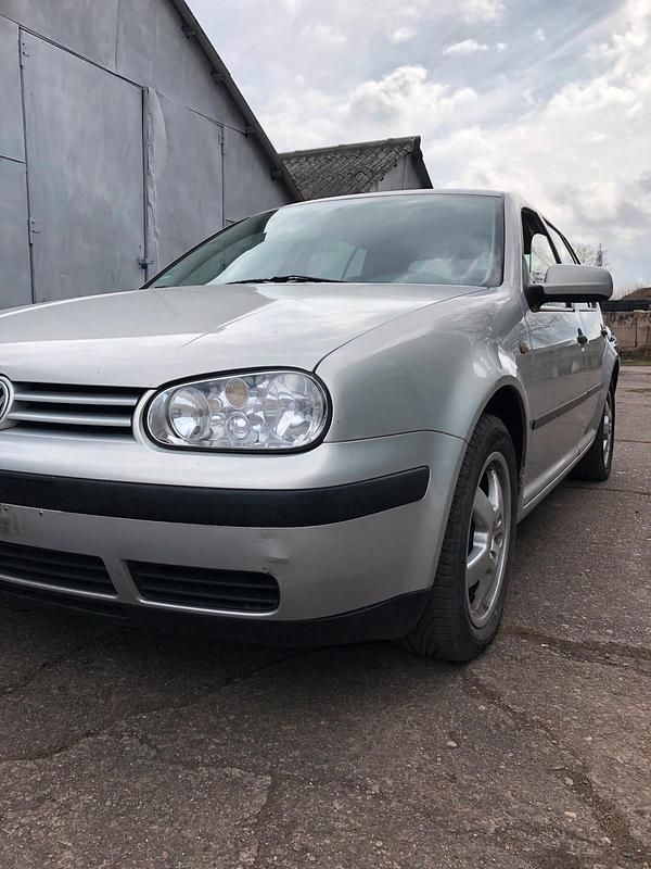 Gebraucht VW Golf III 101 PS (74 kW) 1998 Silber Limousine