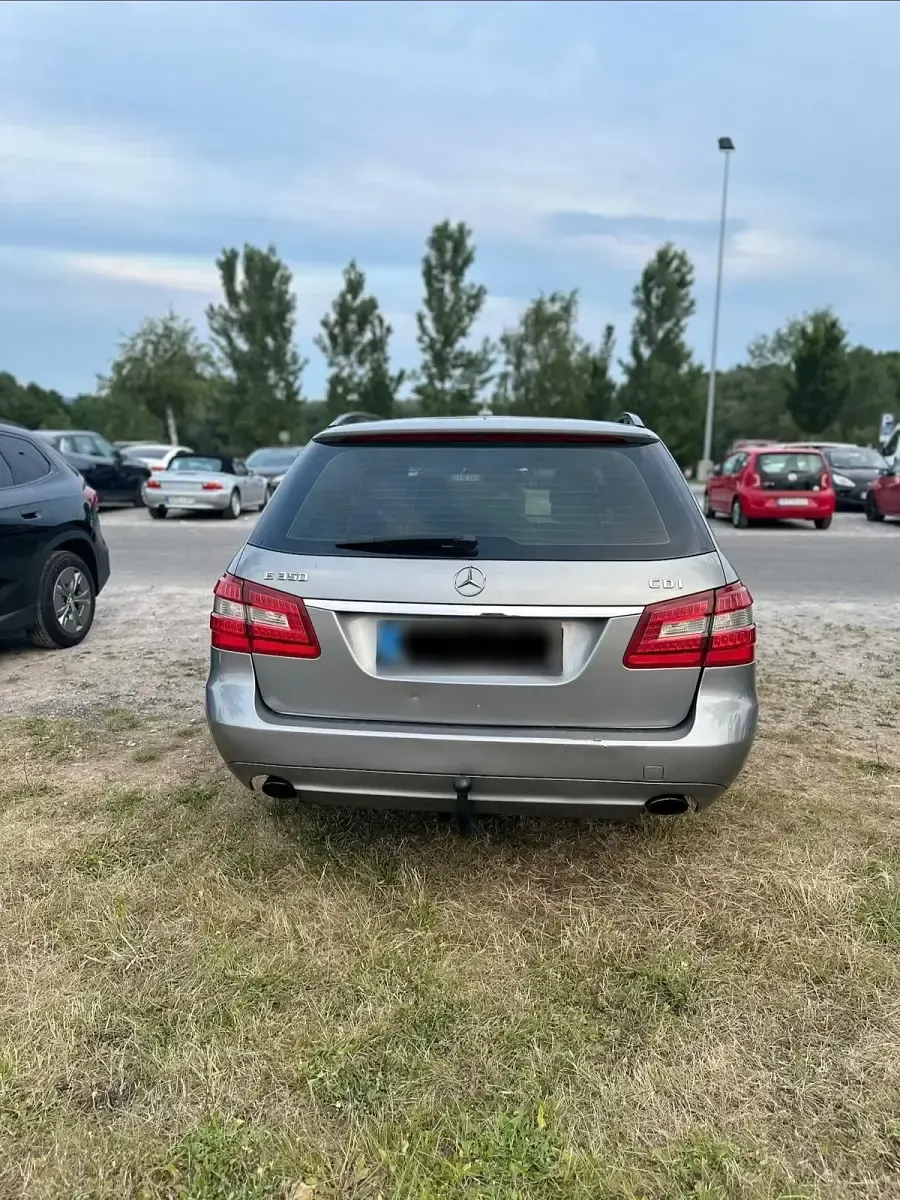 Gebraucht Mercedes E350 Avantgarde 231 PS (169 kW) 2009 Grau Kombi