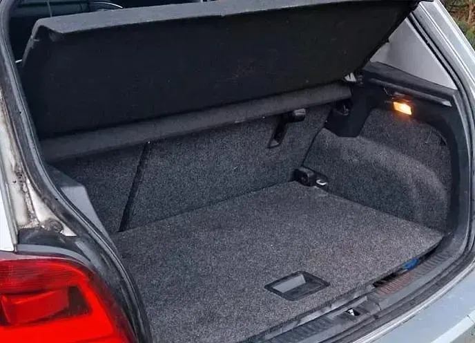 Gebraucht VW Polo 90 PS (66 kW) 2015 Silber Limousine