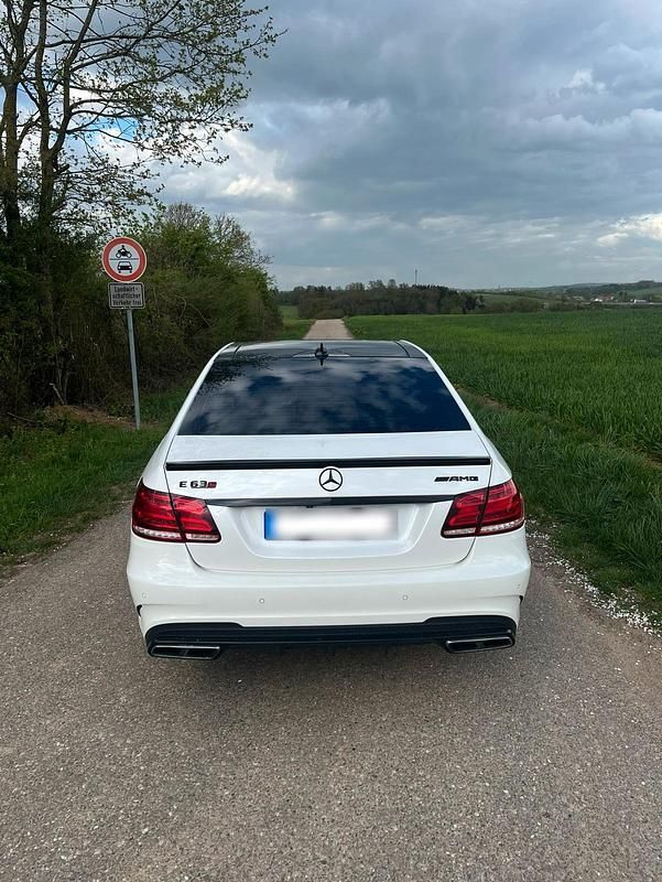 Gebraucht Mercedes E63S AMG AMG 585 PS (430 kW) 2014 Weiß Limousine