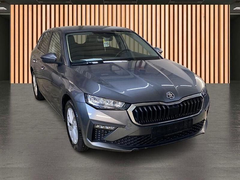 Gebraucht Skoda Scala Selection 116 PS (85 kW) 2025 Grau Kleinwagen