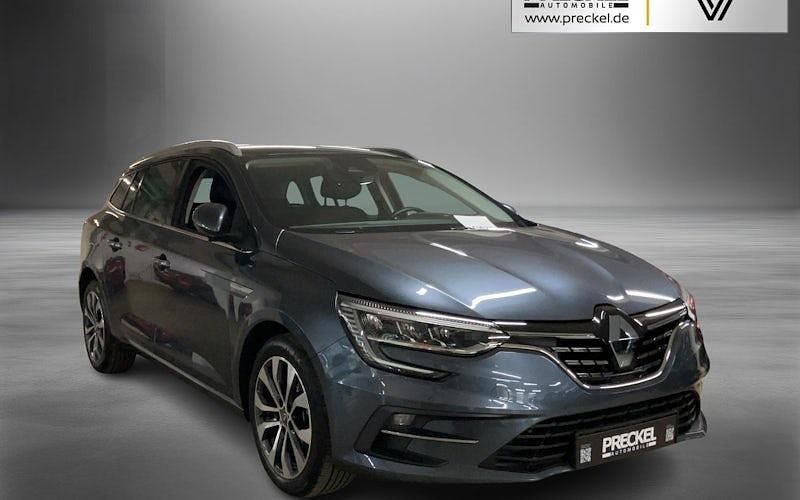Gebraucht Renault Mégane GrandTour Techno 140 PS (102 kW) 2023 Titaniumgrau metallic (metallic) Kombi