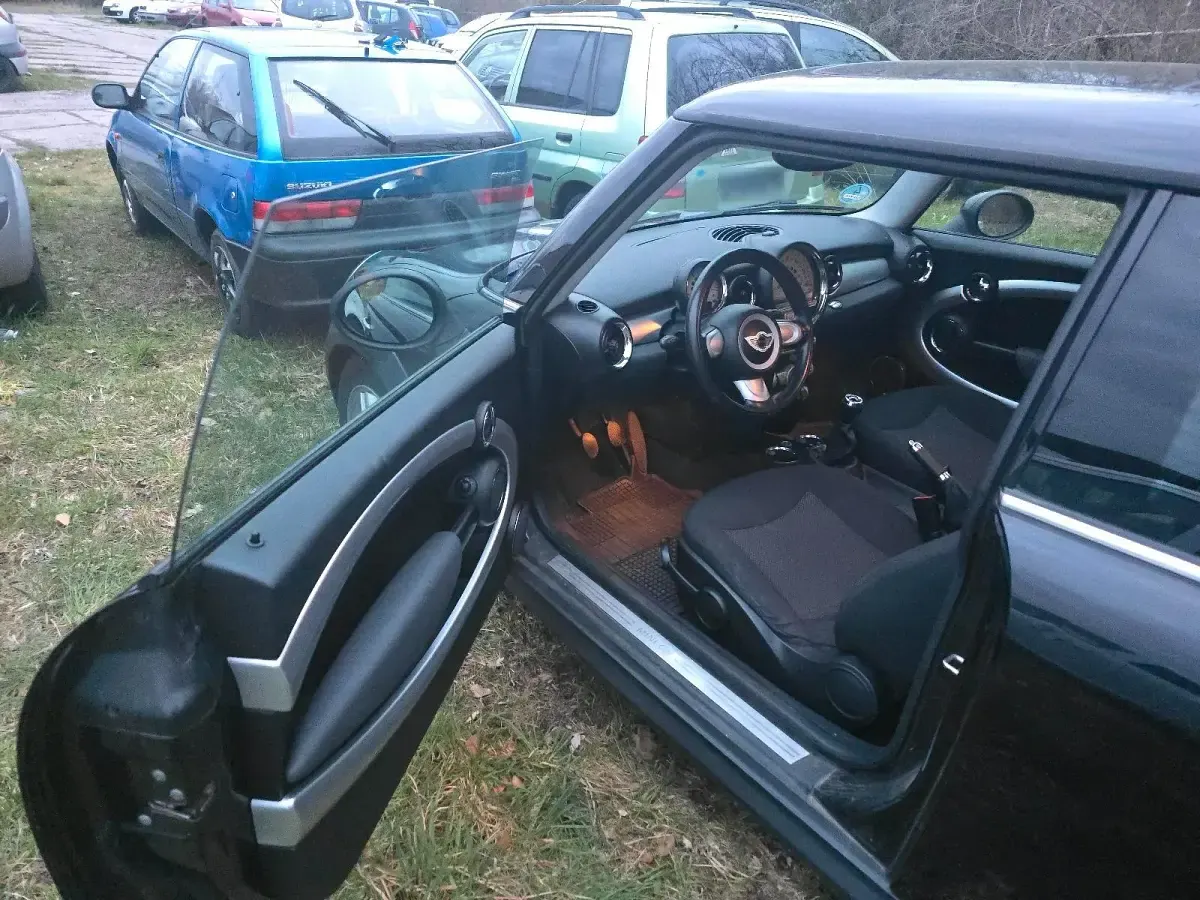 Usado Mini ONE 95 HP (69 kW) 2008 Preto Citadino