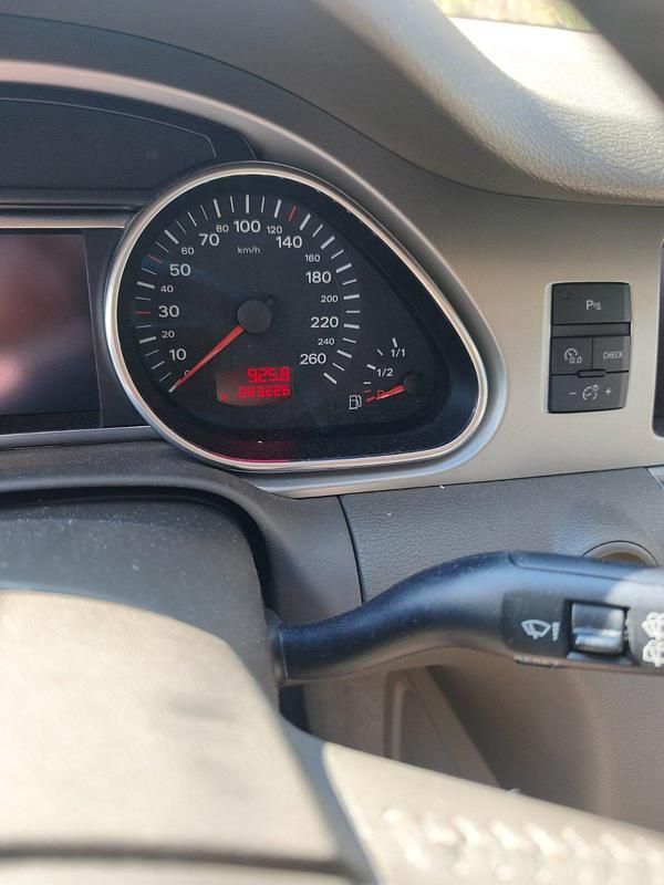 Gebraucht Audi Q7 233 PS (171 kW) 2006 Schwarz SUV