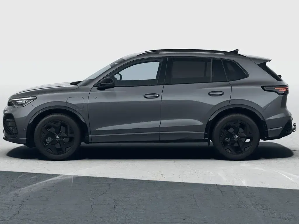 Neu VW Tiguan Style 150 PS (110 kW) 2026 Grau SUV
