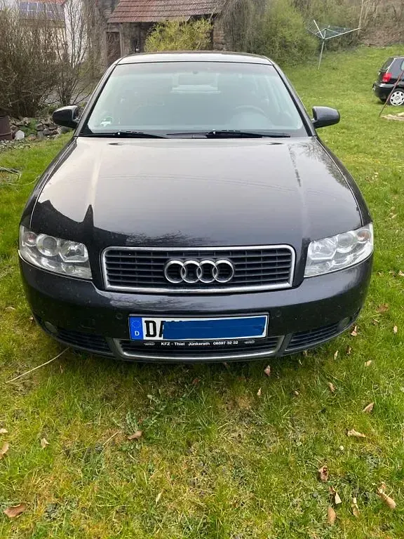 Gebraucht Audi A4 131 PS (96 kW) 2002 Schwarz Limousine