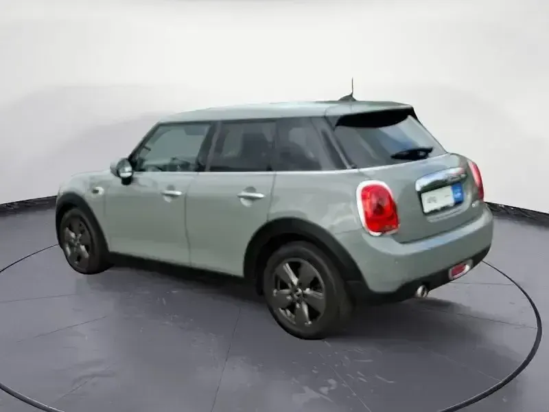 Gebraucht Mini Cooper 136 PS (100 kW) 2019 Grau Kleinwagen