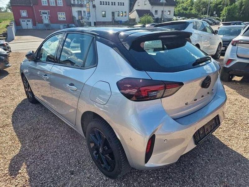 Gebraucht Opel Corsa 101 PS (74 kW) 2024 Kristall silber (metallic) Limousine