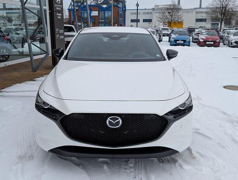 Neu Mazda 3 Nagisa 140 PS (102 kW) 2026 Weiß Limousine