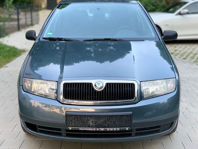 Grau Gebraucht 2004 Skoda Fabia Kombi | 1.900 € (Etwas zu teuer) - Bild 1/4