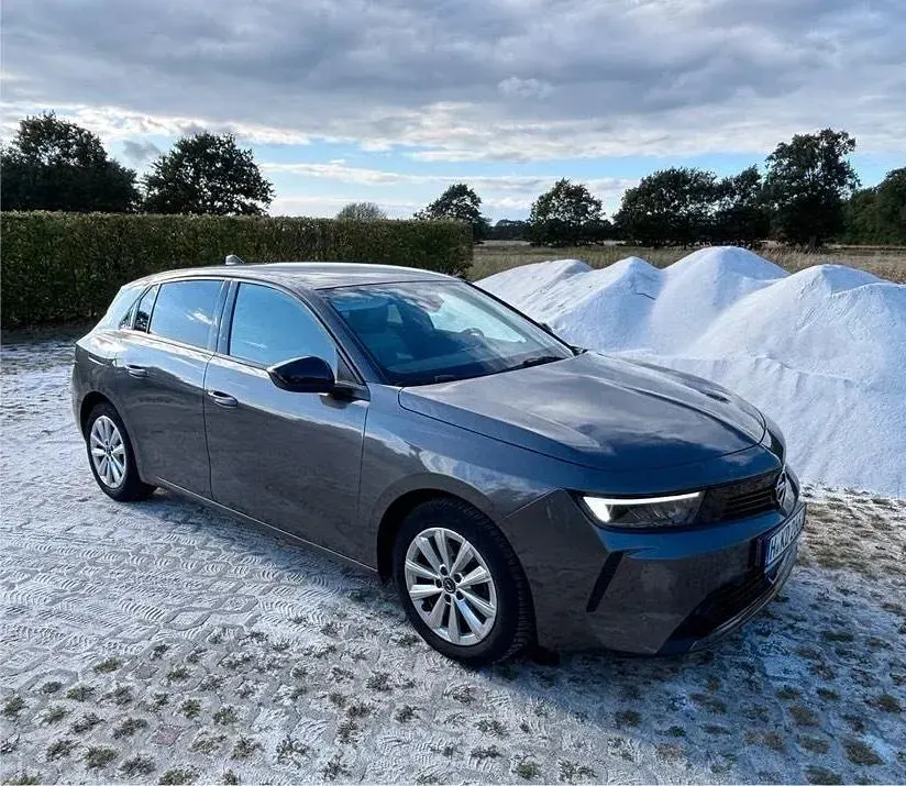 Gebraucht Opel Astra Elegance 131 PS (96 kW) 2023 Grau Kleinwagen