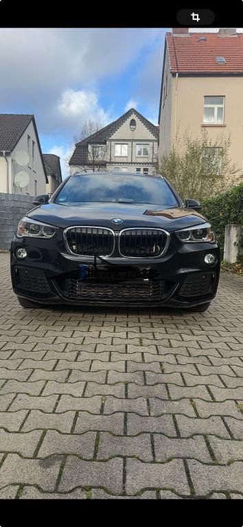 Schwarz Gebraucht 2016 BMW X1 Sport Line SUV | 21.800 € (Fairer Preis) - Bild 1/4