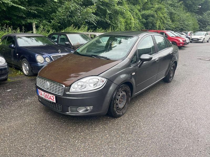 Grau Gebraucht 2008 Fiat Linea Dynamic Limousine | 700 € - Bild 1/4