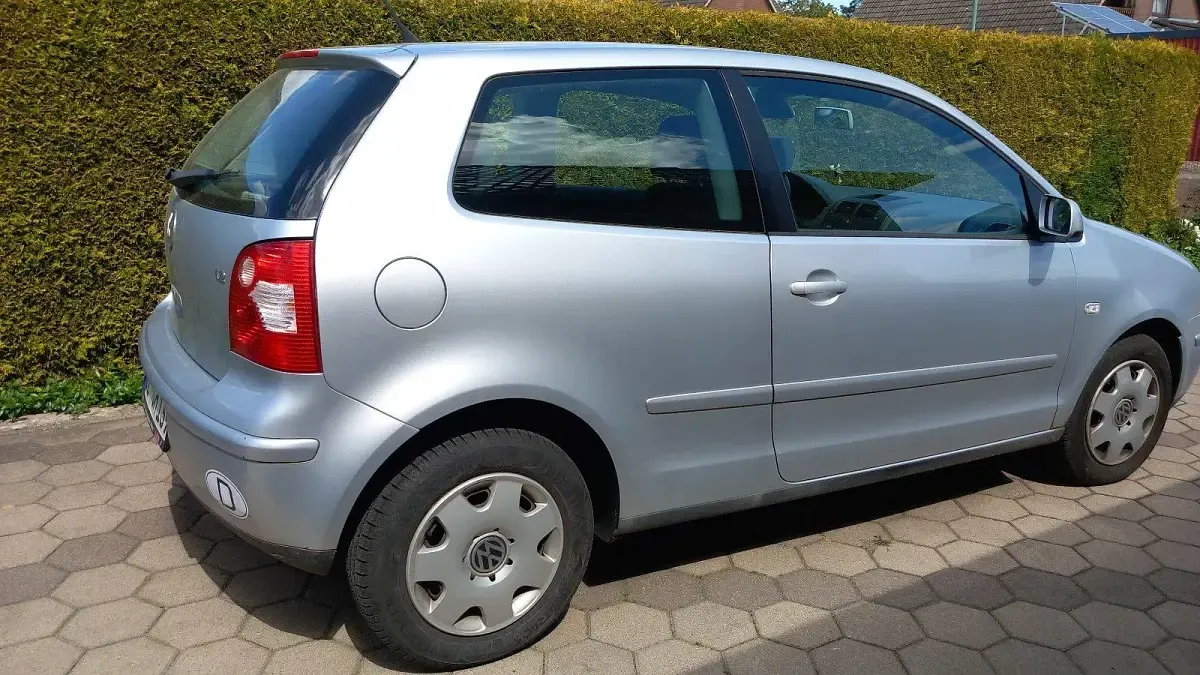 Occasion VW Polo 64 ch (47 kW) 2003 Argent Citadine